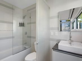 440 S Hibiscus Dr, Miami Beach FL 33139