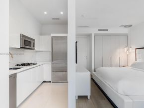 440 S Hibiscus Dr, Miami Beach FL 33139