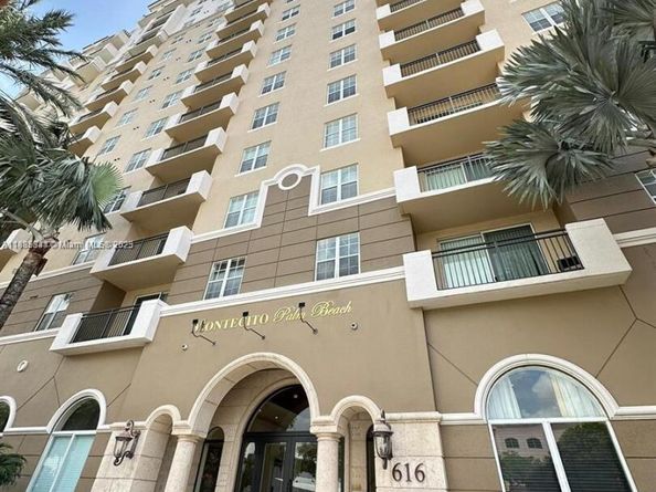 616 Clearwater Park Rd 703, West Palm Beach FL 33401