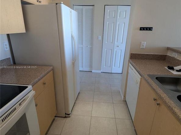 616 Clearwater Park Rd 703, West Palm Beach FL 33401
