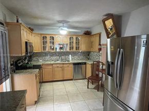 2626 Thomas St, Hollywood FL 33020