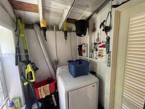 2626 Thomas St, Hollywood FL 33020