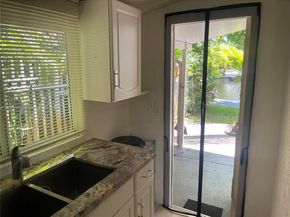 2626 Thomas St, Hollywood FL 33020