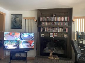 2626 Thomas St, Hollywood FL 33020