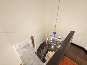 1709 Saint Andrews Rd, Hollywood FL 33021