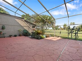 1709 Saint Andrews Rd, Hollywood FL 33021