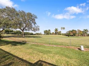 1709 Saint Andrews Rd, Hollywood FL 33021