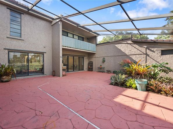 1709 Saint Andrews Rd, Hollywood FL 33021