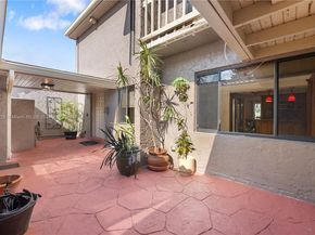1709 Saint Andrews Rd, Hollywood FL 33021