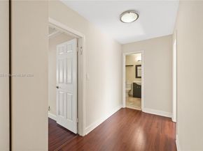 1709 Saint Andrews Rd, Hollywood FL 33021