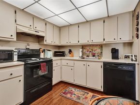 1805 Eleuthera Pt J1, Coconut Creek FL 33066