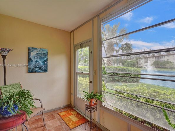 1805 Eleuthera Pt J1, Coconut Creek FL 33066