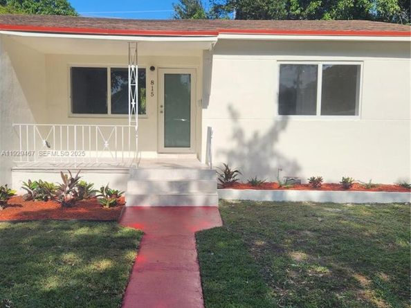 815 NE 134th St, North Miami FL 33161