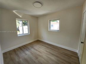 815 NE 134th St, North Miami FL 33161