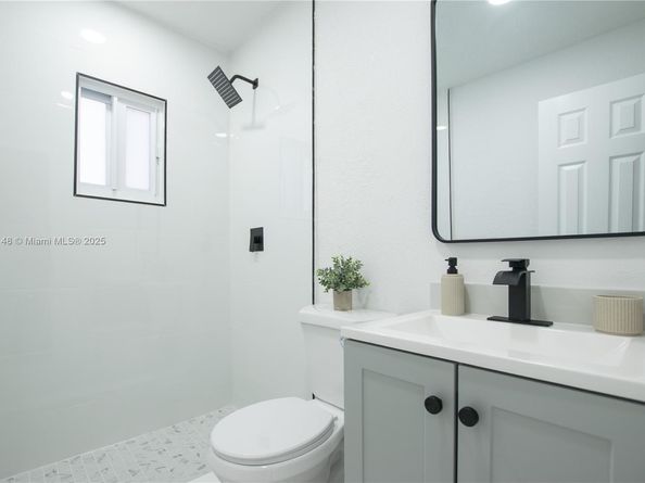 2250 NW 95th Ter, Miami FL 33147