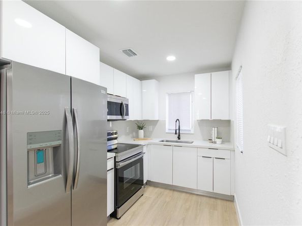 2250 NW 95th Ter, Miami FL 33147