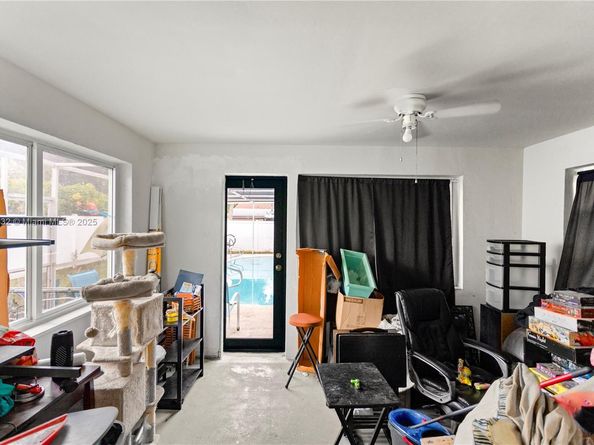 6611 Park St, Hollywood FL 33024