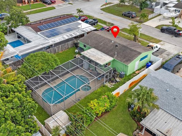6611 Park St, Hollywood FL 33024