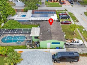 6611 Park St, Hollywood FL 33024