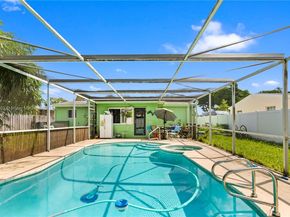 6611 Park St, Hollywood FL 33024