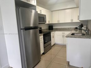 15560 SW 104th Ter 6112, Miami FL 33196