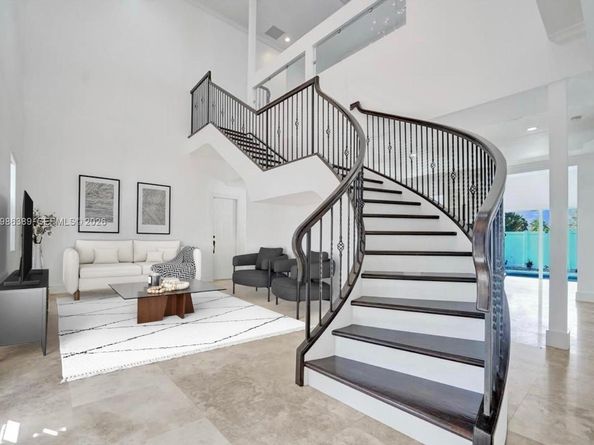 2319 NE 35th Dr, Fort Lauderdale FL 33308