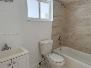 505 NW 177th St 136, Miami Gardens FL 33169