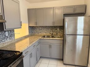 505 NW 177th St 136, Miami Gardens FL 33169