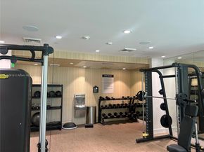 17550 Collins 1604, Sunny Isles Beach FL 33160