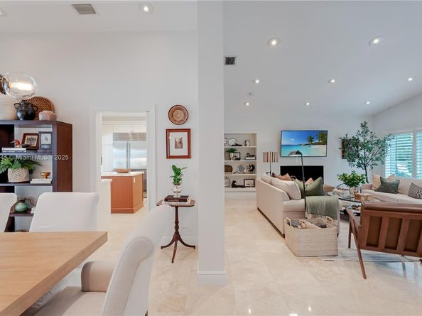 12220 Pine Needle Ln, Pinecrest FL 33156