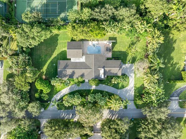 12220 Pine Needle Ln, Pinecrest FL 33156