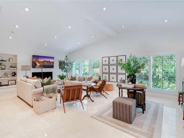 12220 Pine Needle Ln, Pinecrest FL 33156