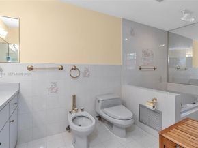 5309 Alton Rd, Miami Beach FL 33140