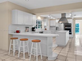 5309 Alton Rd, Miami Beach FL 33140