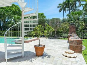 5309 Alton Rd, Miami Beach FL 33140
