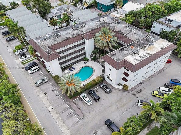 924 SE 2nd St 32, Fort Lauderdale FL 33301