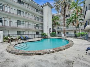 924 SE 2nd St 32, Fort Lauderdale FL 33301