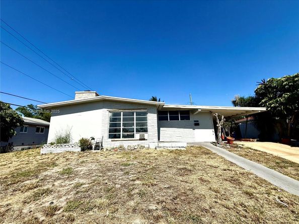 1426 Hillcrest Dr, Lake Worth FL 33461