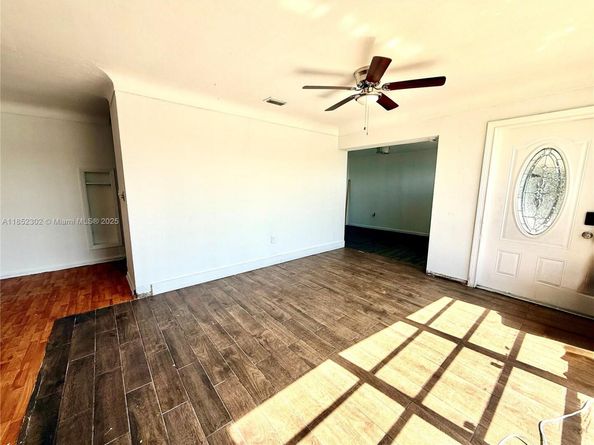 1426 Hillcrest Dr, Lake Worth FL 33461