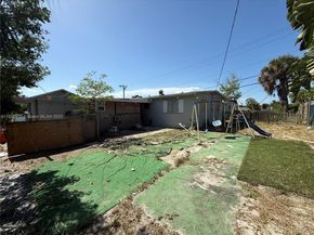 1426 Hillcrest Dr, Lake Worth FL 33461