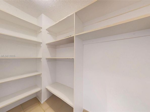 600 Three Islands Blvd 402, Hallandale Beach FL 33009