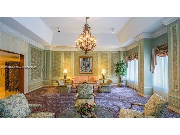 600 Three Islands Blvd 402, Hallandale Beach FL 33009