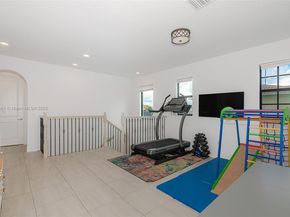 11816 SW 13th Ct, Pembroke Pines FL 33025