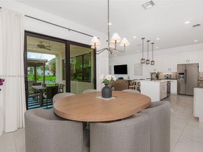 11816 SW 13th Ct, Pembroke Pines FL 33025