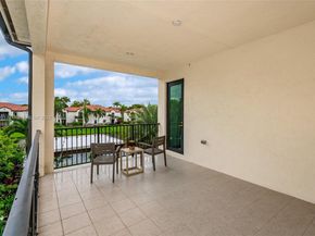 11816 SW 13th Ct, Pembroke Pines FL 33025