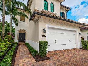 11816 SW 13th Ct, Pembroke Pines FL 33025