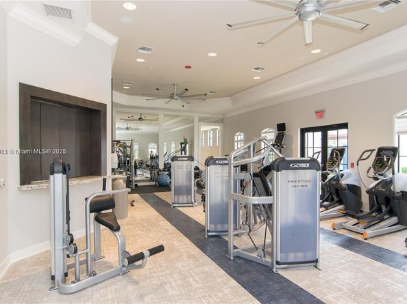 11816 SW 13th Ct, Pembroke Pines FL 33025