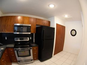20825 NE 8th Ct 20319, Miami FL 33179