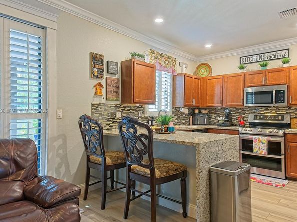 3424 W 92nd Pl 0, Hialeah FL 33018