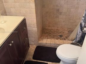 2841 Somerset Dr 312, Lauderdale Lakes FL 33311